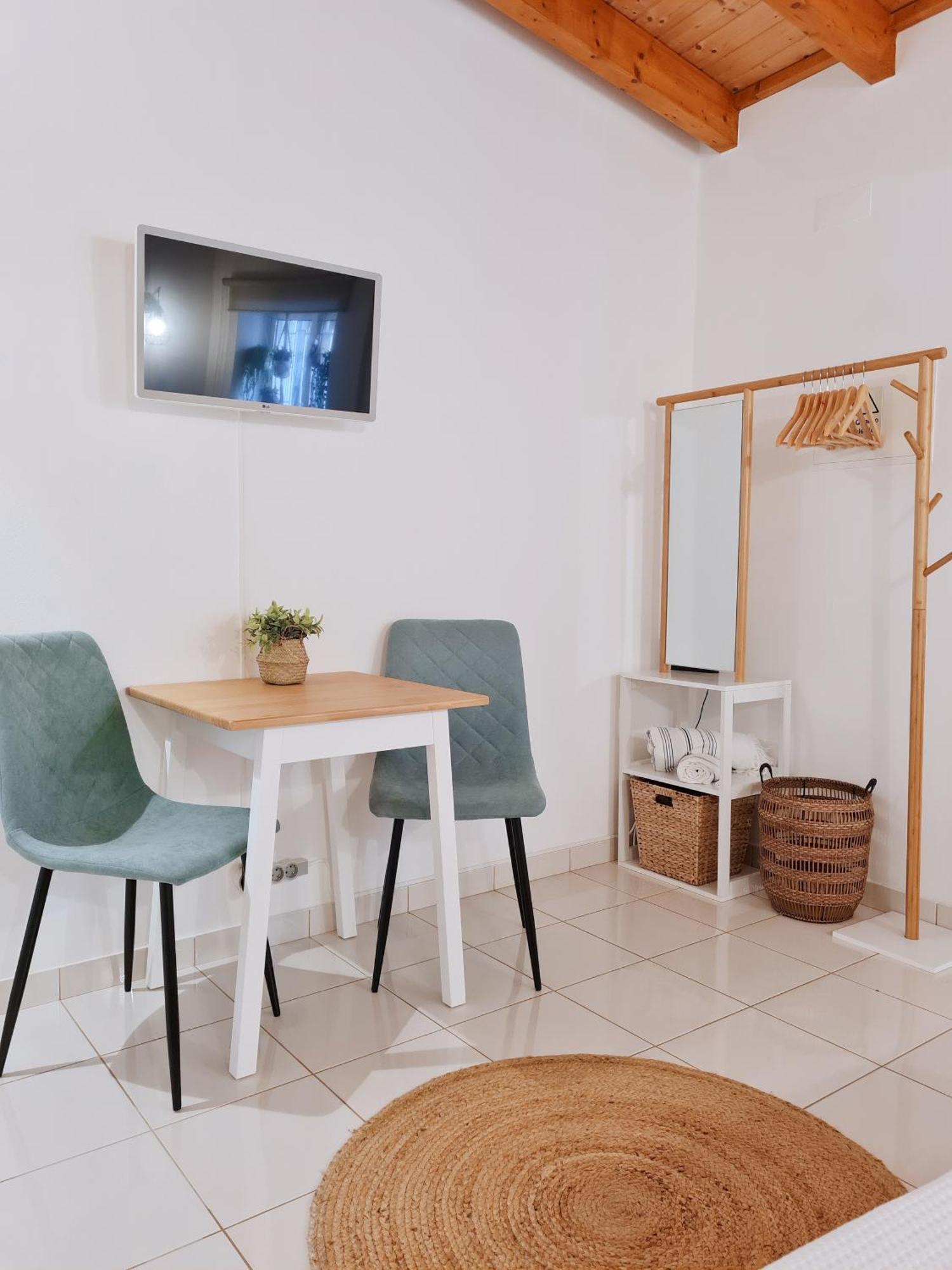 Minha Casa Sua Casa - Cozy Little House, Ac & Wifi Villa Ферагудо Екстериор снимка